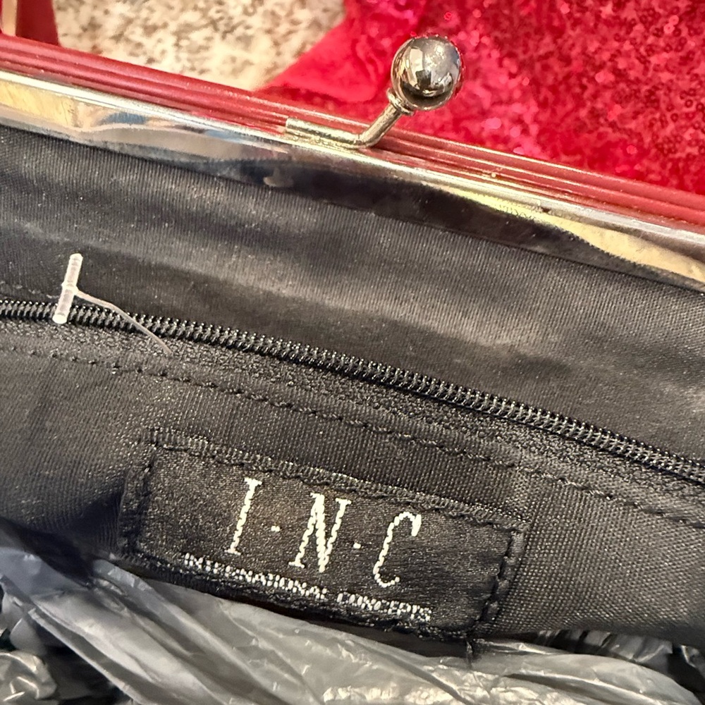 INC International Concepts Plaid Shoulder Bag with Red Trim - Picture 4 of 4